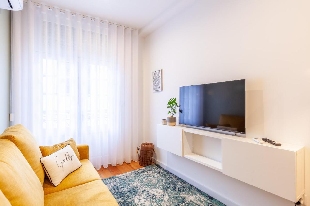 D&S - Crocodile House S. Bento Apartments ポルト エクステリア 写真
