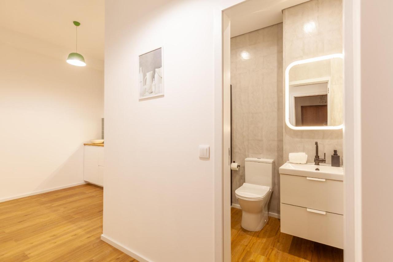 D&S - Crocodile House S. Bento Apartments ポルト エクステリア 写真