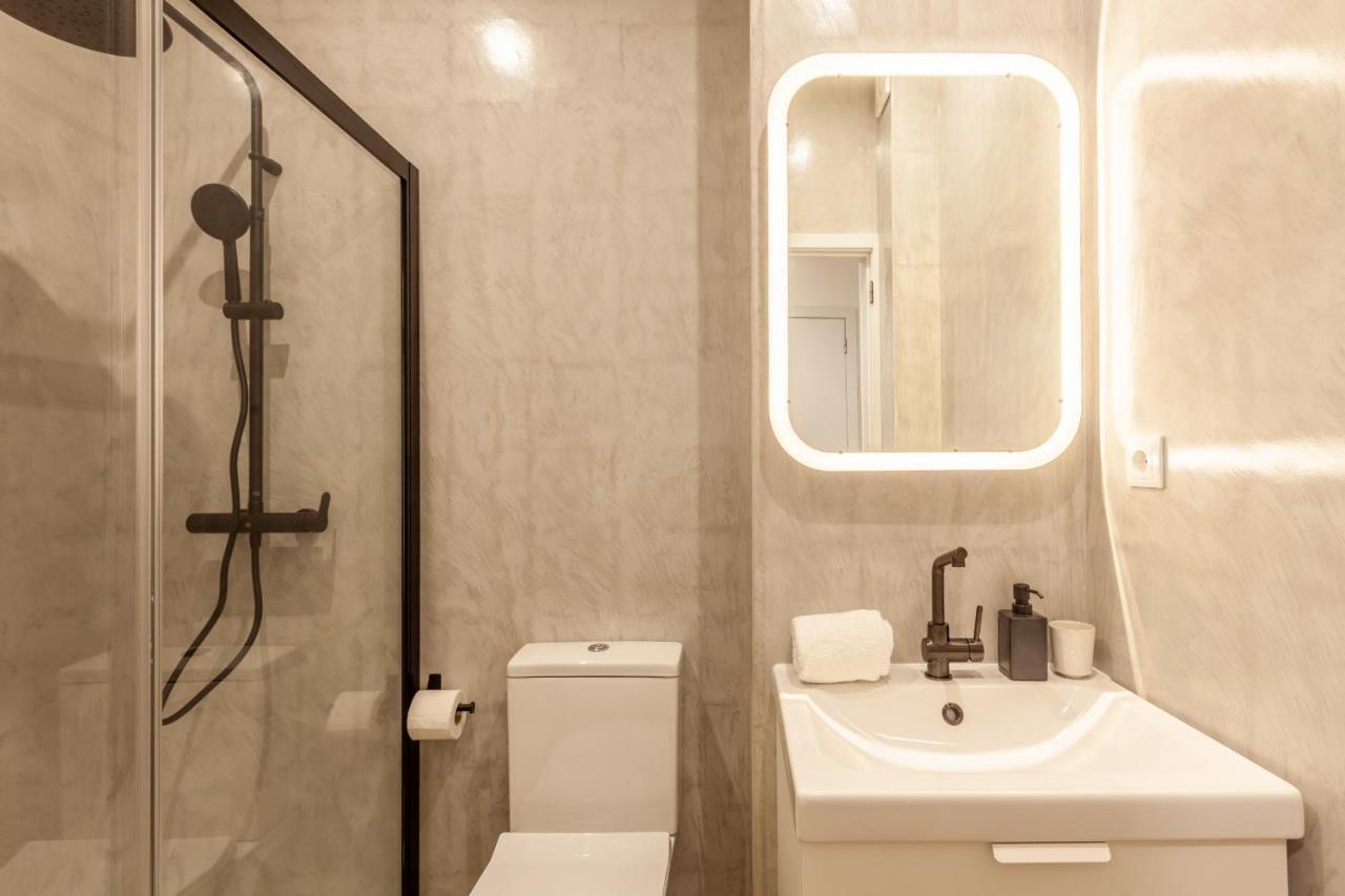 D&S - Crocodile House S. Bento Apartments ポルト エクステリア 写真